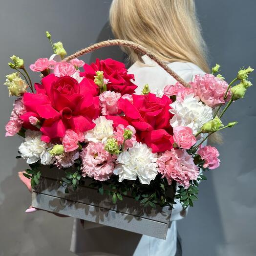 Flowers in the Jasmine box (French rose, eustoma, dianthus / carnation)