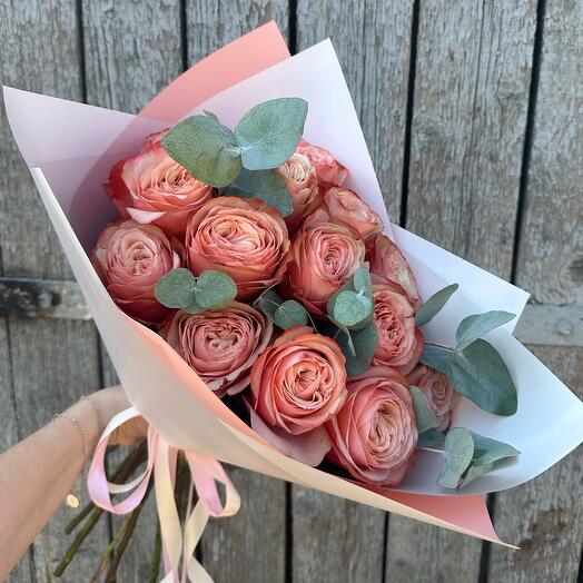 Букет из пионовидной розы Кахала
