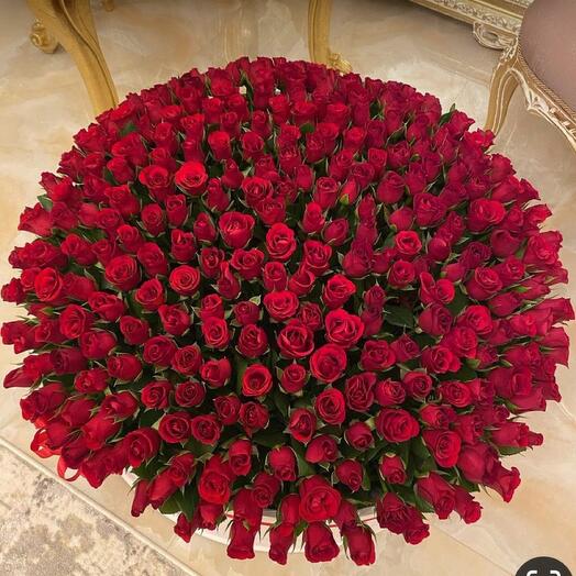 Корзина с цветами 501шт