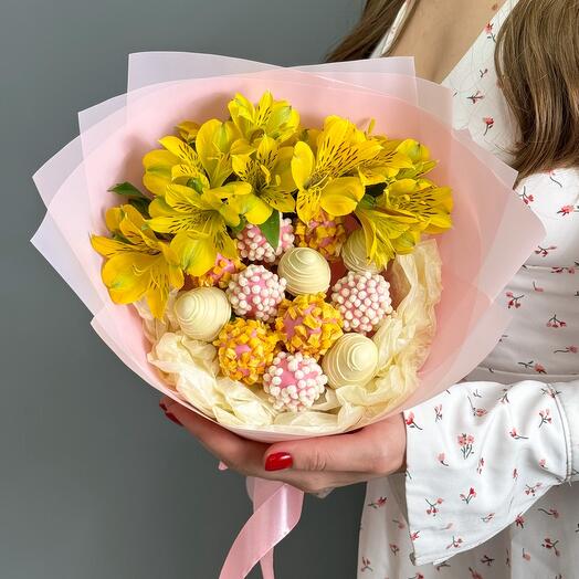 Ramo de fresas cubiertas de chocolate 12 piezas con alstroemeria Juicy