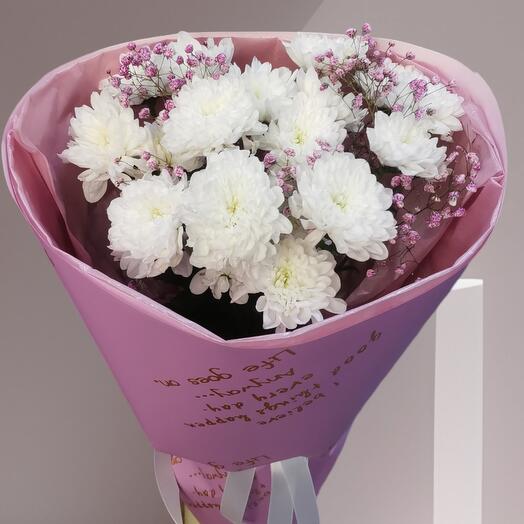 Ramo de crisantemo y gypsophila