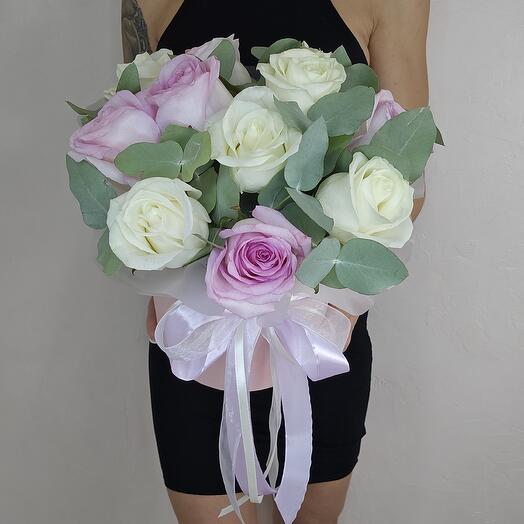 Коробка из нежной розы "Любава"