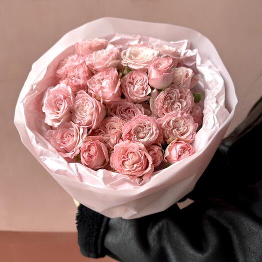 Букет из кустовых роз