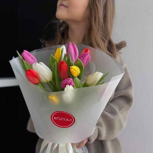 Микс букет из 15 тюльпанов