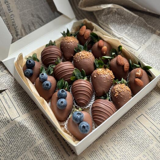 Set de fresas en chocolate belga con leche