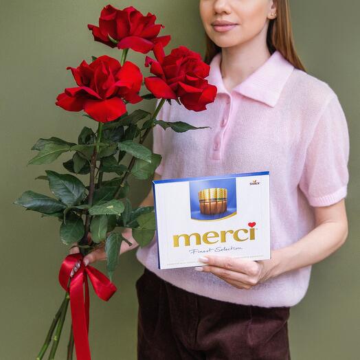 Французские розы с коробкой конфет «Merci»