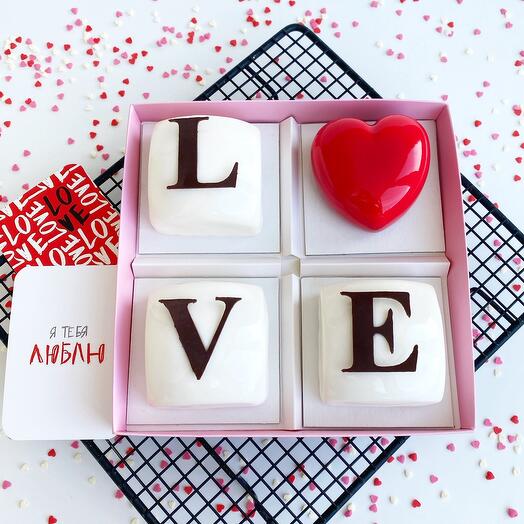 Пирожные «Love»