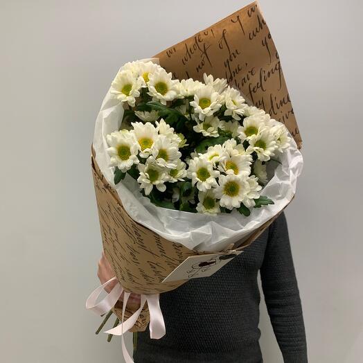 White mini chrysanthemums in craft