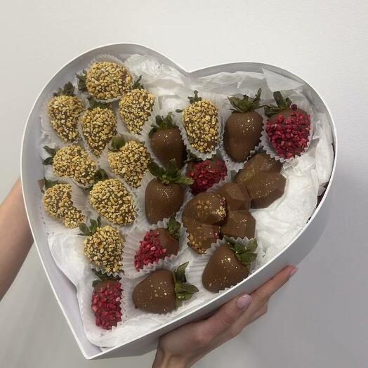 Caja de chocolate de Dubai y fresas cubiertas de chocolate