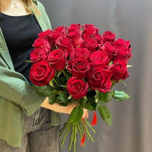 Красные розы. 25 штук