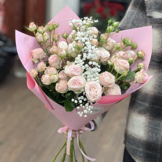Spray roses with babybreath