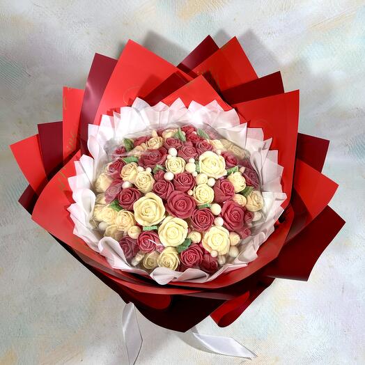 Большой букет роз из премиального белого шоколада