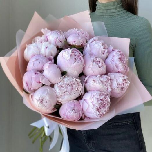 Розовые пионы «Клубничка» 15 шт