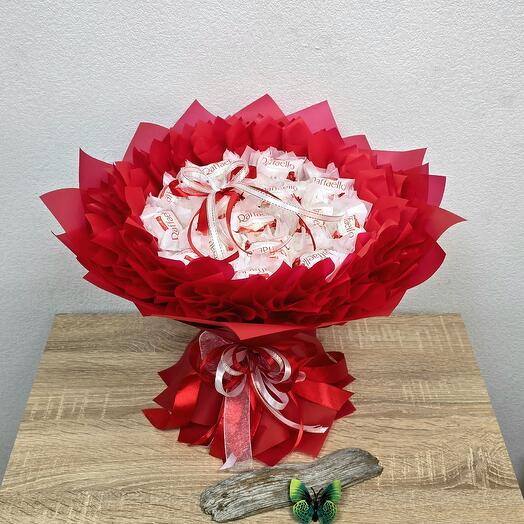 Рафаэлло в красном