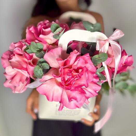 Пышные Французские розы в сумочке 🥰 WOW