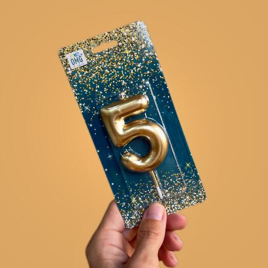 Свеча цифра 5 в торт