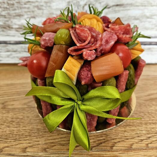 Бенто торт из закусок