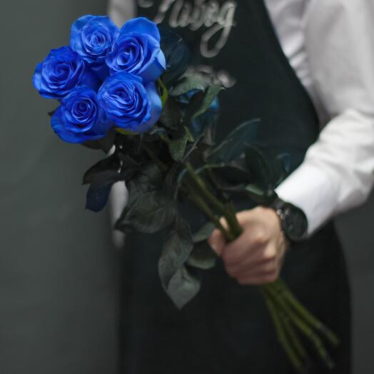 5 синих роз, розы синие в букете