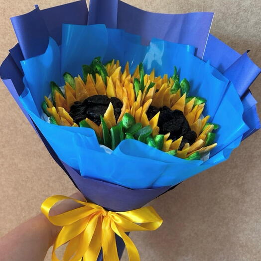 Подсолнухи из сухофруктов 🌻