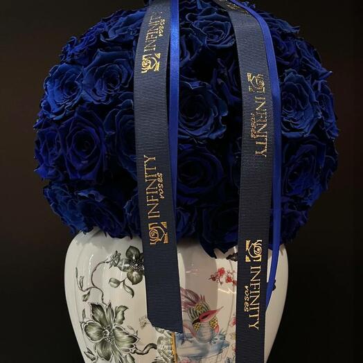 «Royal Blue Elegance»