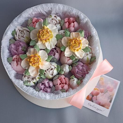 Коробочка с зефирными цветами