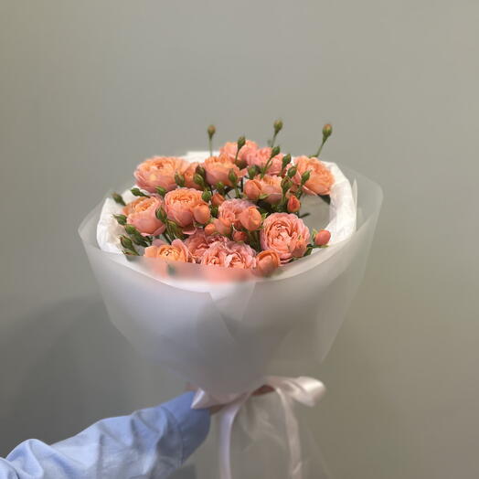 Букет из 3 кустовых пионовидных роз Джульетта