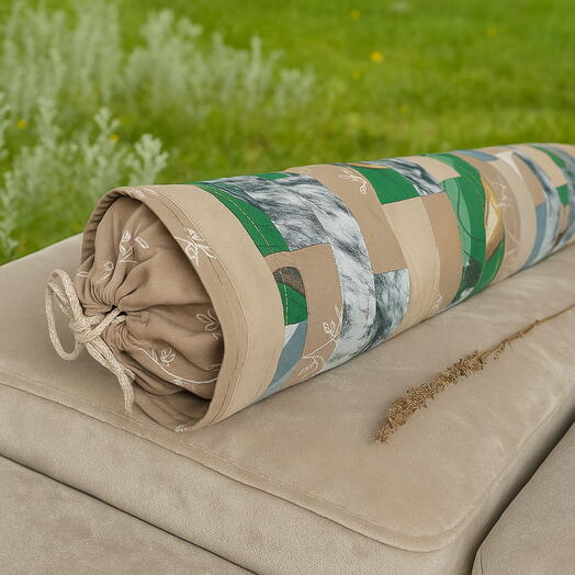 ПРИХОДИ НА СЕНОВАЛ- арома валик с полынью и травами в наволочке пэчворк