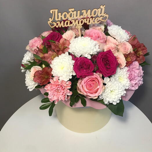 Цветочный микс из роз, роз кустовых для мамы
