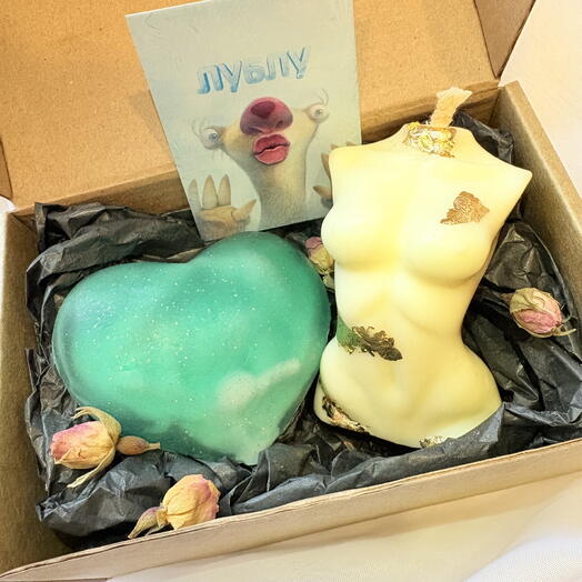 Подарок подруге, девушке, молодому человеку со свечой и мылом