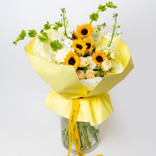 Marzenie na jawie - słoneczniki, dzwonki Irlandii, róże sprayowe