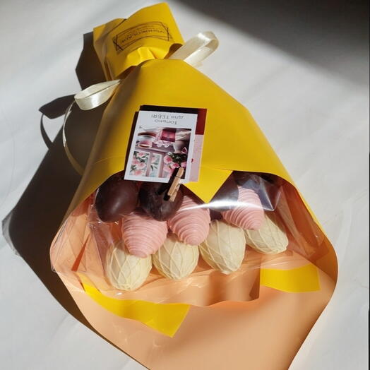 💐Букет маме/любимой девушке ️из клубники в белом и молочном шоколаде, 11шт на подарок 🎁