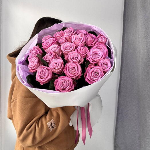 Букет розовых роз 25 шт в круглой упаковке 💜