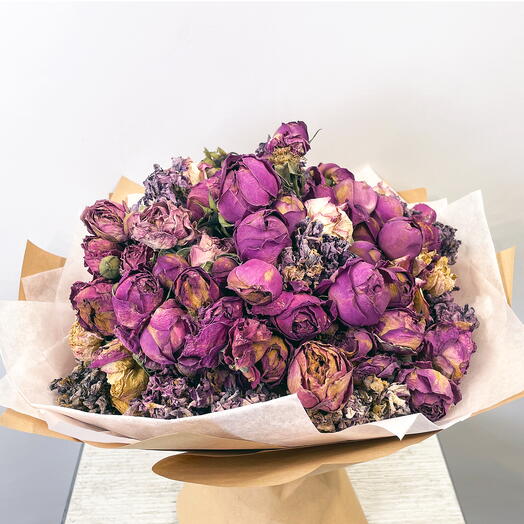 Mix of purple roses (Dried flowers)