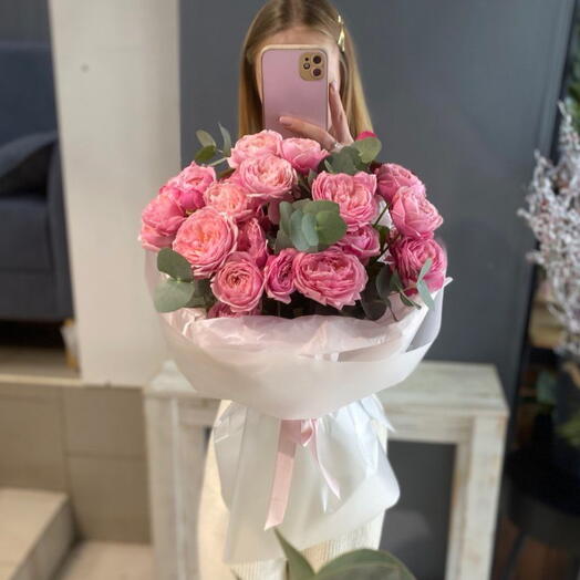 Букет нежных кустовых роз Сильва Пинк💕