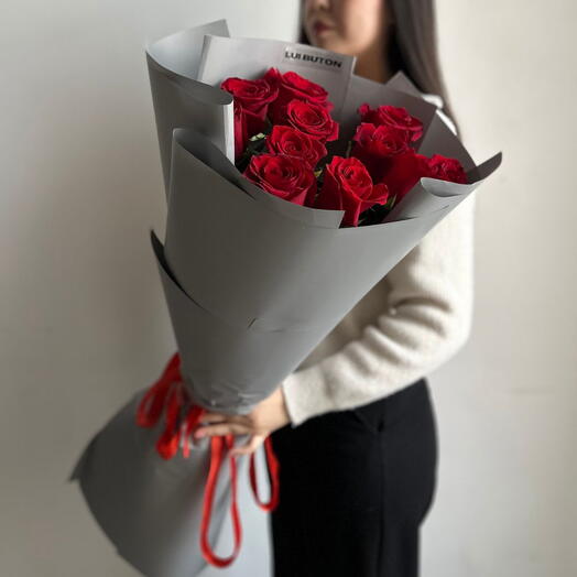 Букет "11 красных метровых роз"