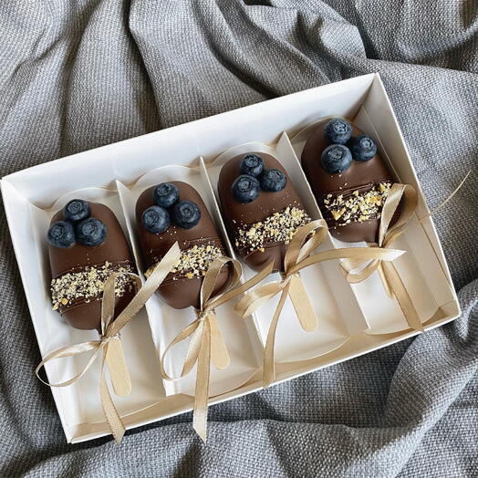 Набор эскимо с голубикой, кейкпопс с ягодами, картошка с начинкой в шоколаде на 23 февраля, папе, мужу, парню, коллегам