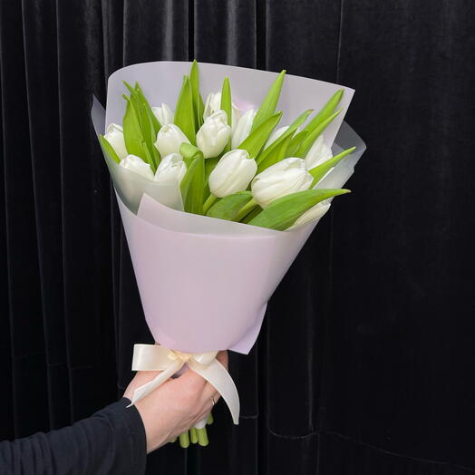Белые тюльпаны в упаковке 15шт
