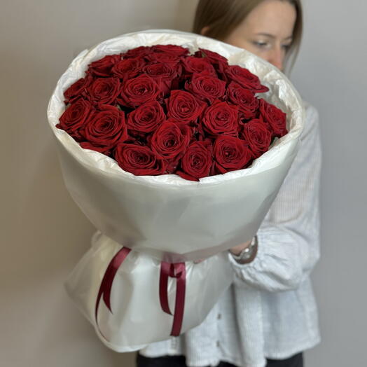 Красные розы 25 штук 🥰