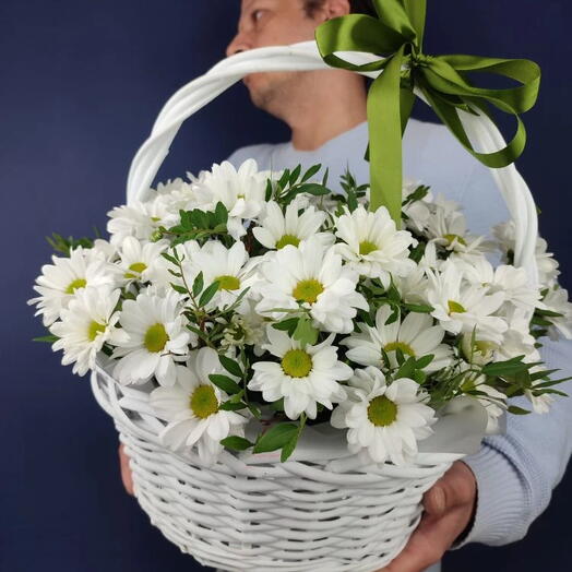 Корзина ромашек