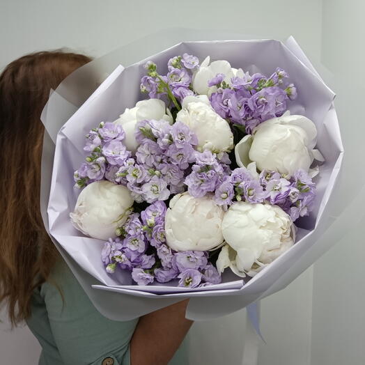 Пион ароматный с маттиолой кустовой 00067 peony