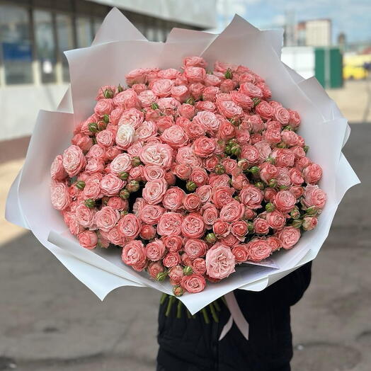 Мадам Бомбастик😍️
Кустовые пионовидные розы нежного розового оттенка😍