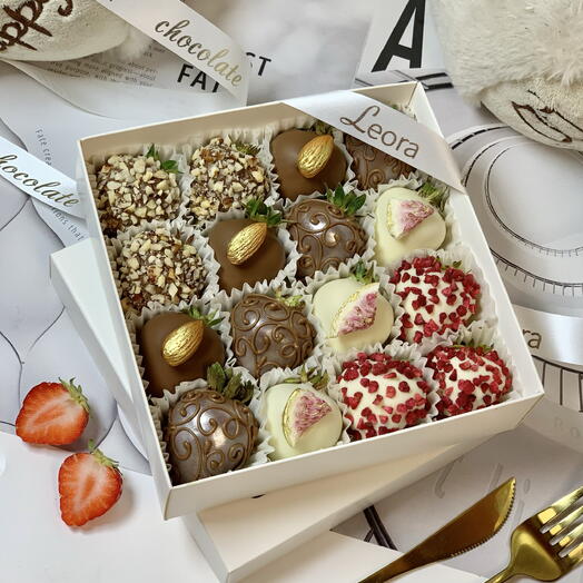 Клубника в Шоколаде 9-16 шт. Бельгийский шоколад Callebaut. Подарочный набор 5609.Leora chocolate