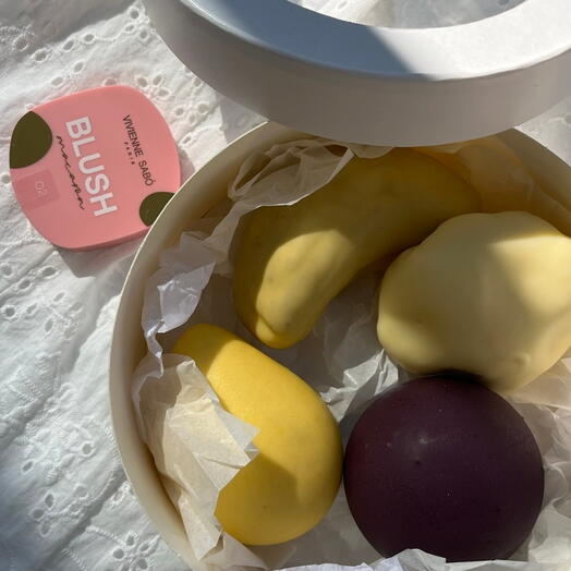 Набор корпусных десертов 4 шт + подарок от Vivienne Sabo — румяна MACARON