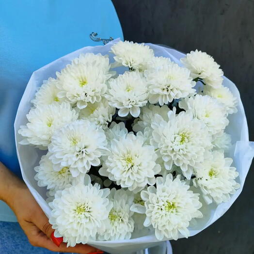 Букет из 5 белых хризантем кустовых