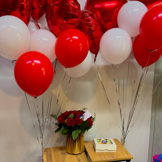 ️ Love Celebration Set цветы и шарики
