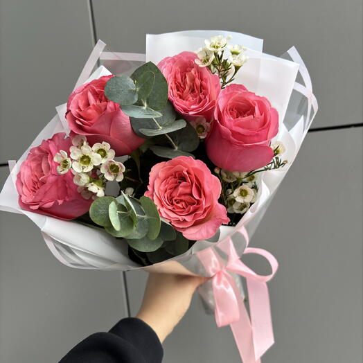Букет из 5 розовых роз