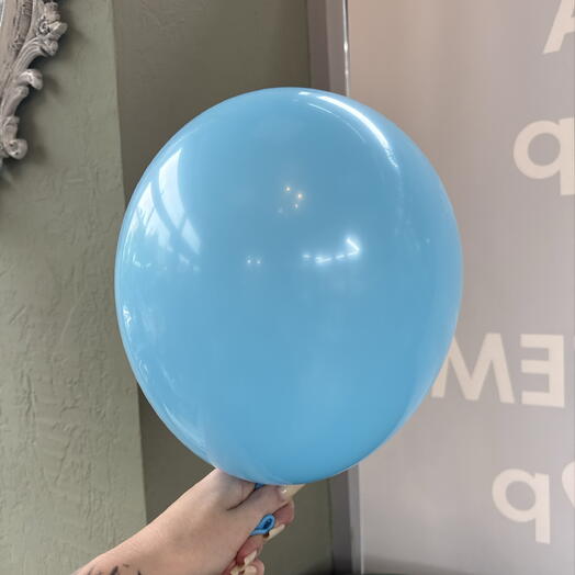 Воздушный шарик голубой