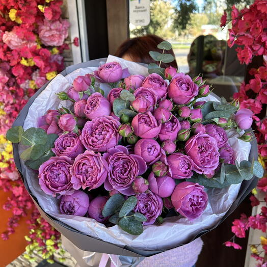 Кустовые пионовидные розы 🌸