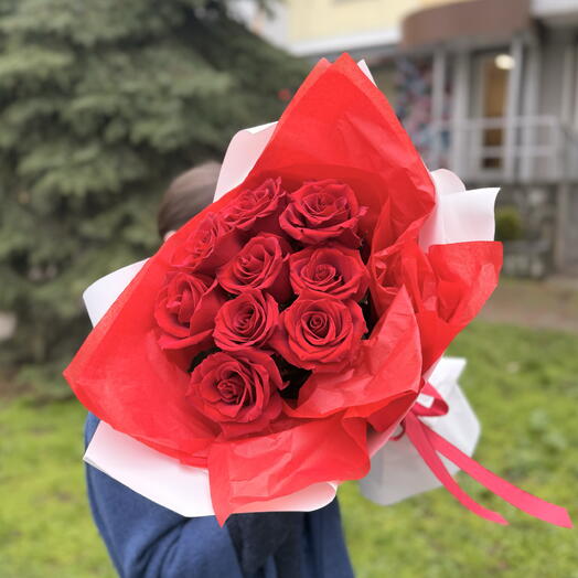 Букет из 9 красных роз