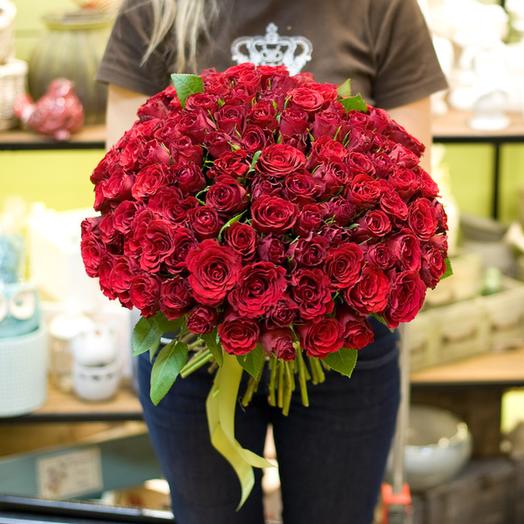 Ramo de rosas "Ópera del Carmen" 51 rosas